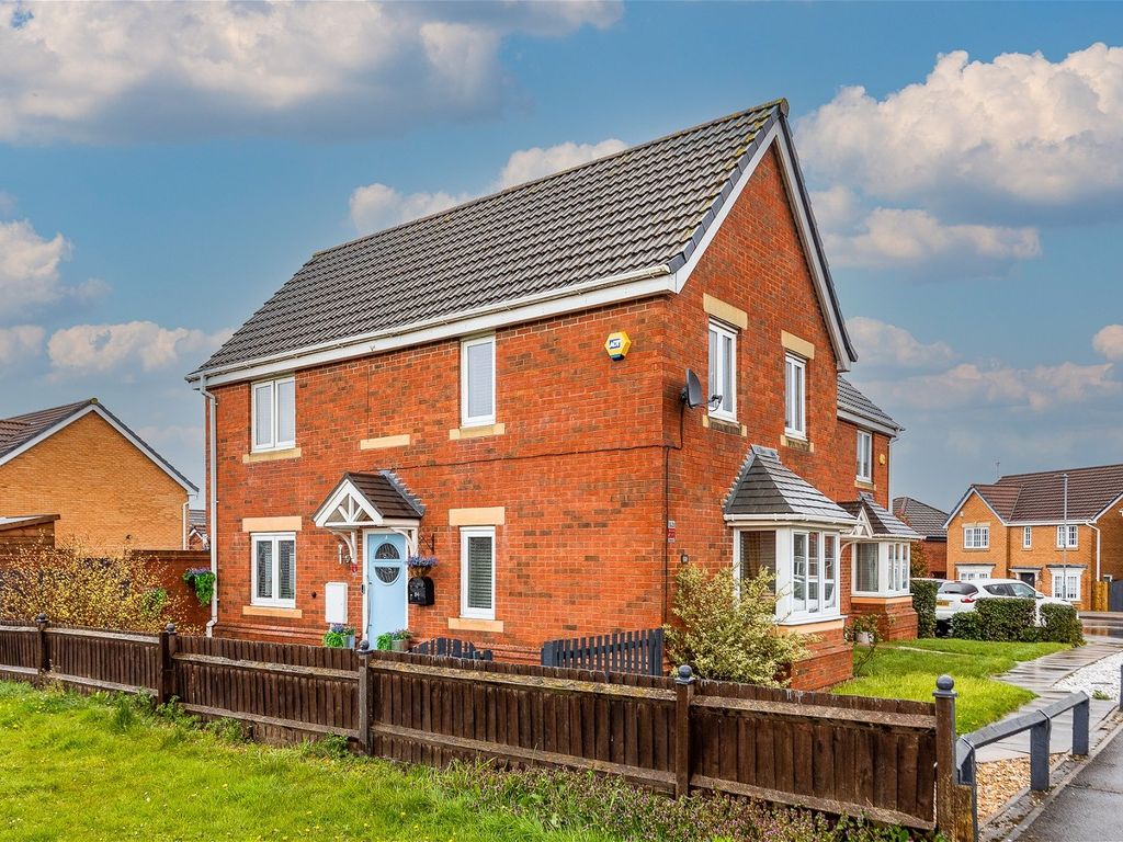 3 bed semidetached house for sale in Tuffleys Way, Thorpe Astley