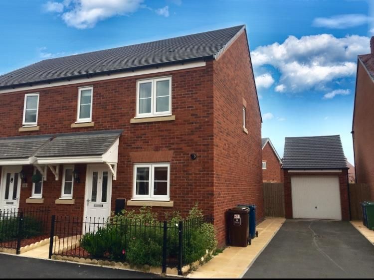 3 bed property to rent in Hertford Place, Stafford ST18, £1,050 pcm
