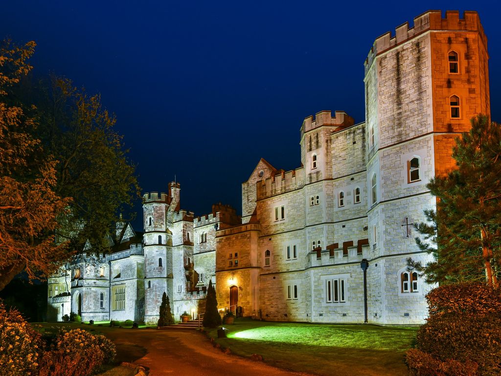 Property Details For Flat 6 Netley Castle Abbey Hill Property Details For Flat 6 Netley Castle Abbey Hill Southampton So31 5fa Zoopla