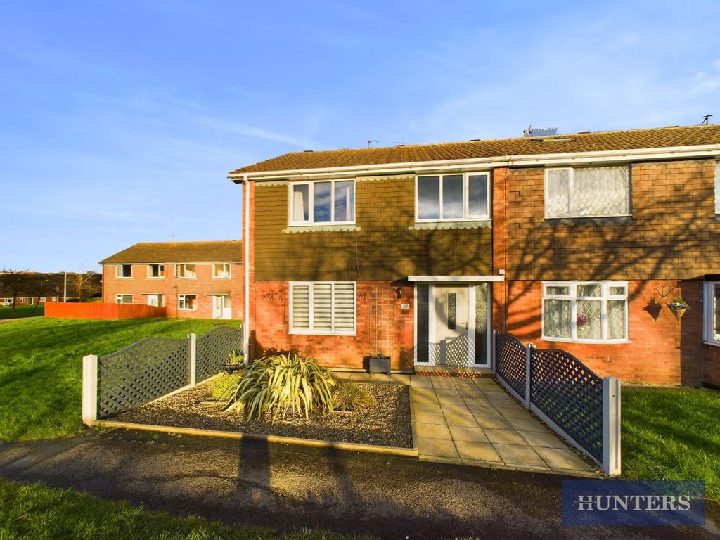 3 bed semidetached house for sale in Burstall Walk, Bridlington YO16