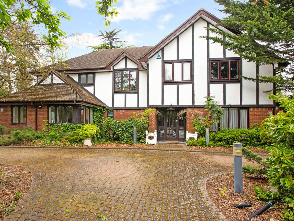 5 bed detached house for sale in Gordon Avenue, Stanmore HA7, £