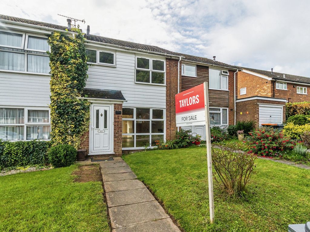 3 bed terraced house for sale in Grasmere Way, Leighton Buzzard
