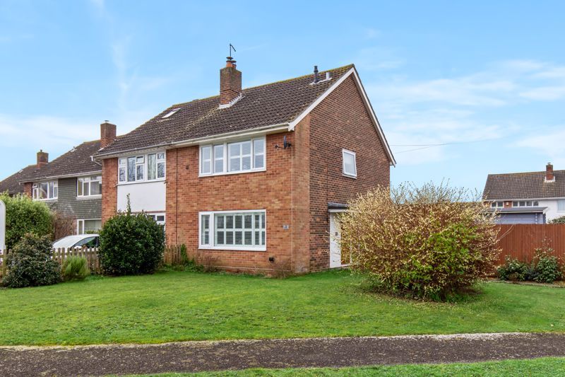 3 bed semidetached house for sale in Overton Road, Southbourne