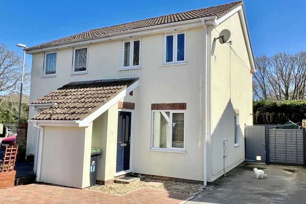 2 Bed Semi detached House For Sale In Bay Close Three Legged Cross 2-bed-semi-detached-house-for-sale-in-bay-close-three-legged-cross