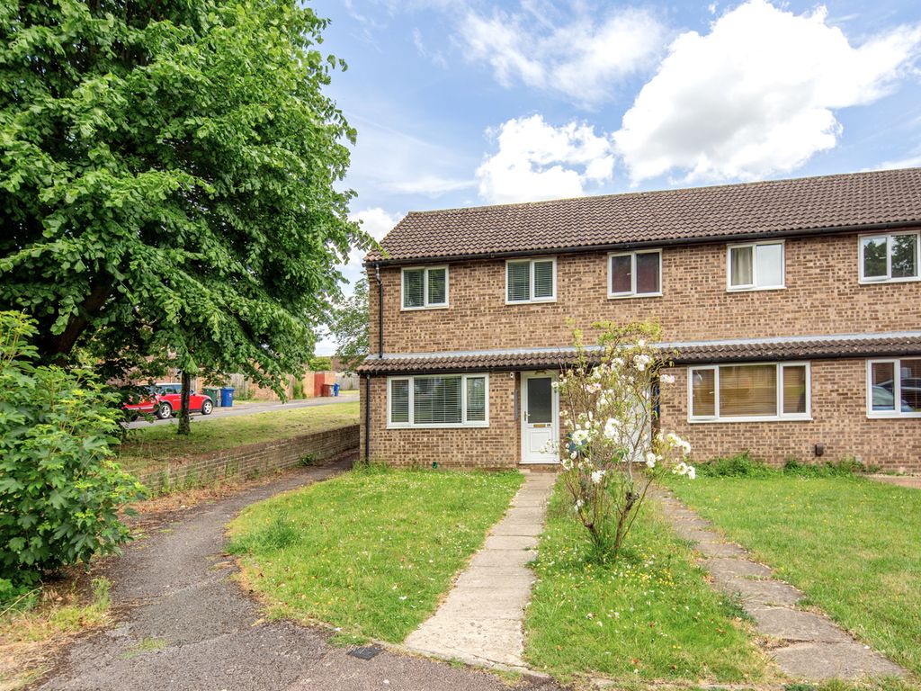 3 bed end terrace house to rent in Wye Close, Bicester OX26 Zoopla
