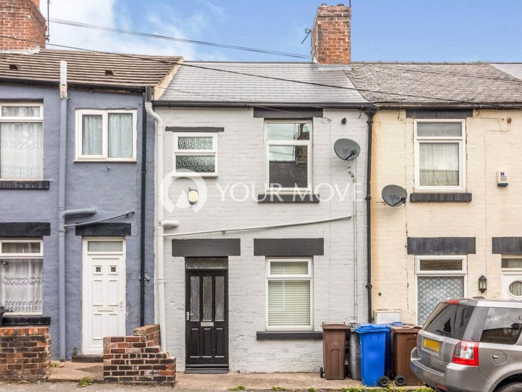 2 bed terraced house to rent in Silver Street, Dodworth, Barnsley