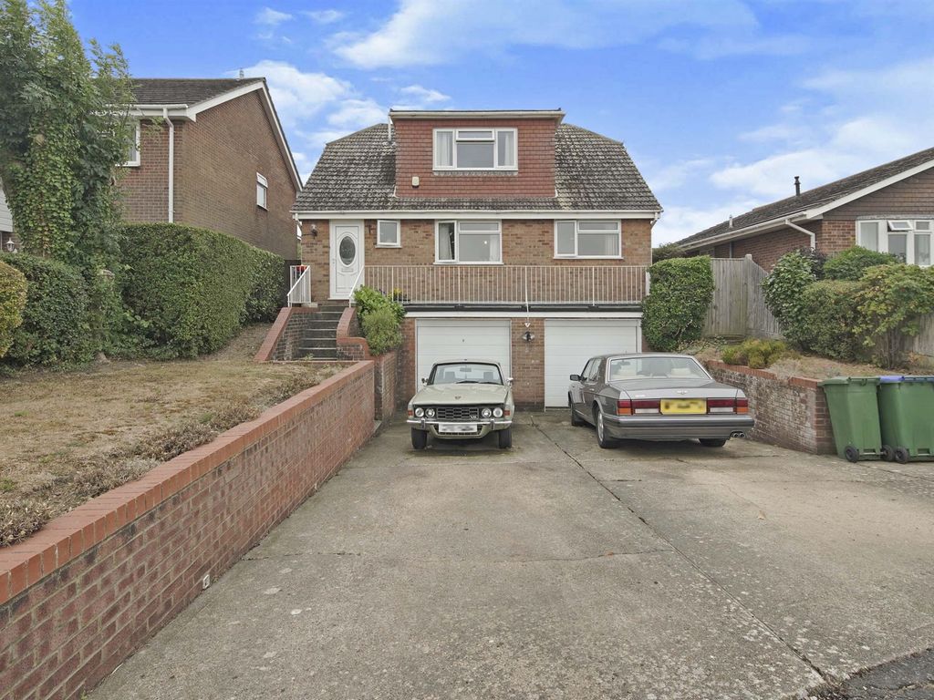 Telscombe Road, Peacehaven BN10  