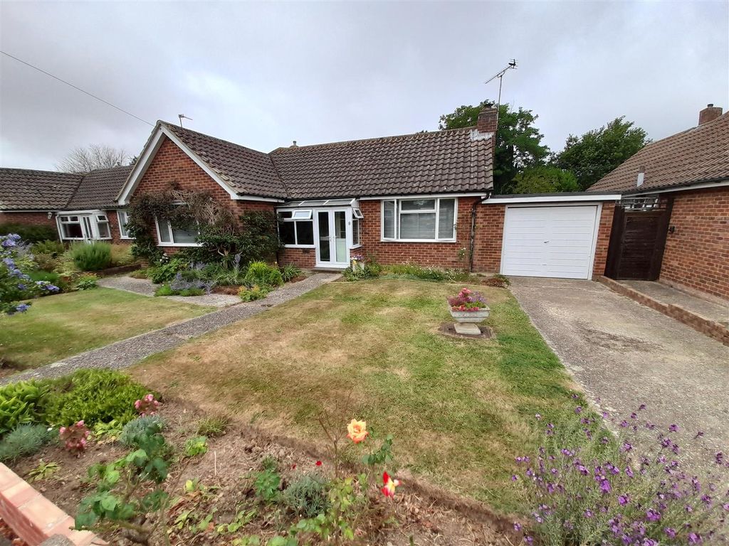 2 bed bungalow for sale in Church Road, Yapton, Arundel BN18 Zoopla