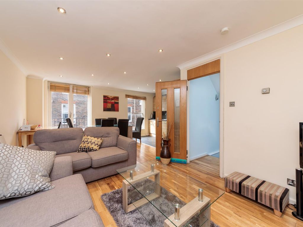 Elgin Mews North, Maida Vale, London W9