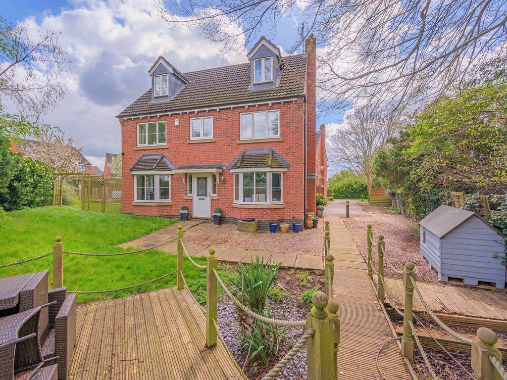 5 bed detached house for sale in Burdock Way, Desborough, Kettering