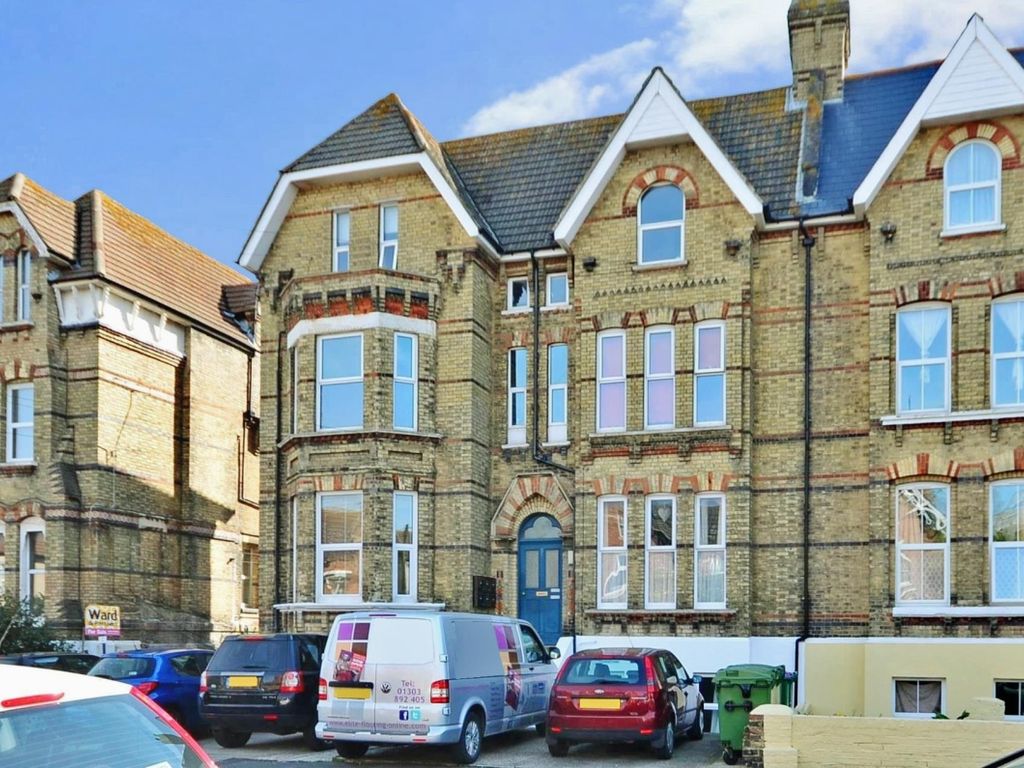 1 bed flat to rent in Manor Road, Folkestone CT20, £850 pcm Zoopla