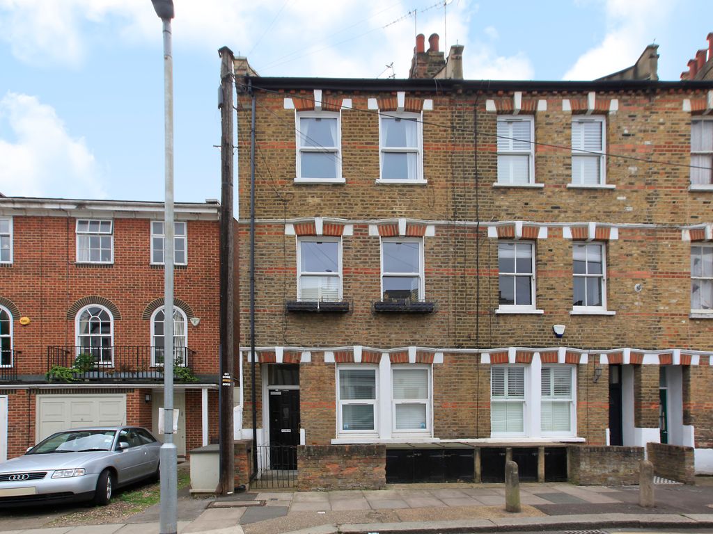 2 bed flat for sale in Vicarage Crescent, Battersea, London SW11 Zoopla