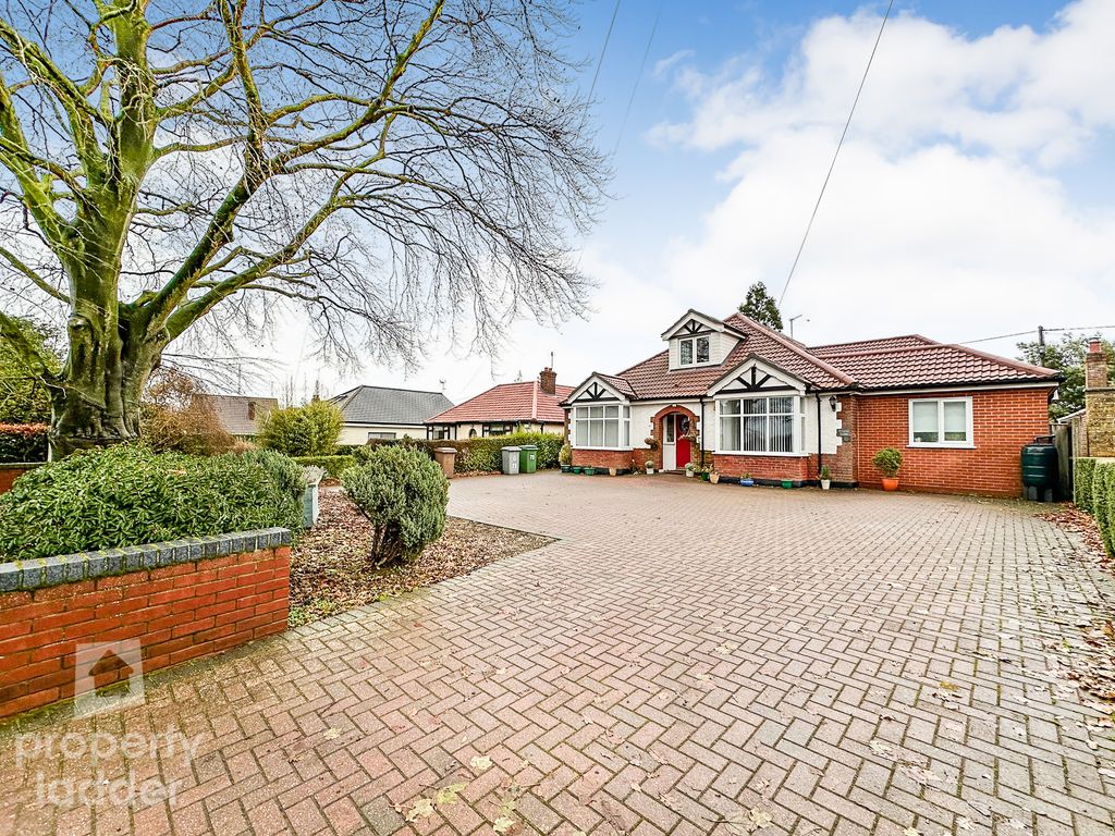 4 bed property for sale in Buxton Road, Spixworth, Norwich NR10 Zoopla