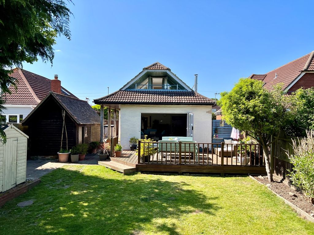 4 bed detached house for sale in Milford Road, Lymington SO41 Zoopla