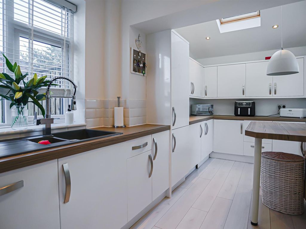 3 bed semidetached house for sale in Rake Lane, Clifton, Swinton