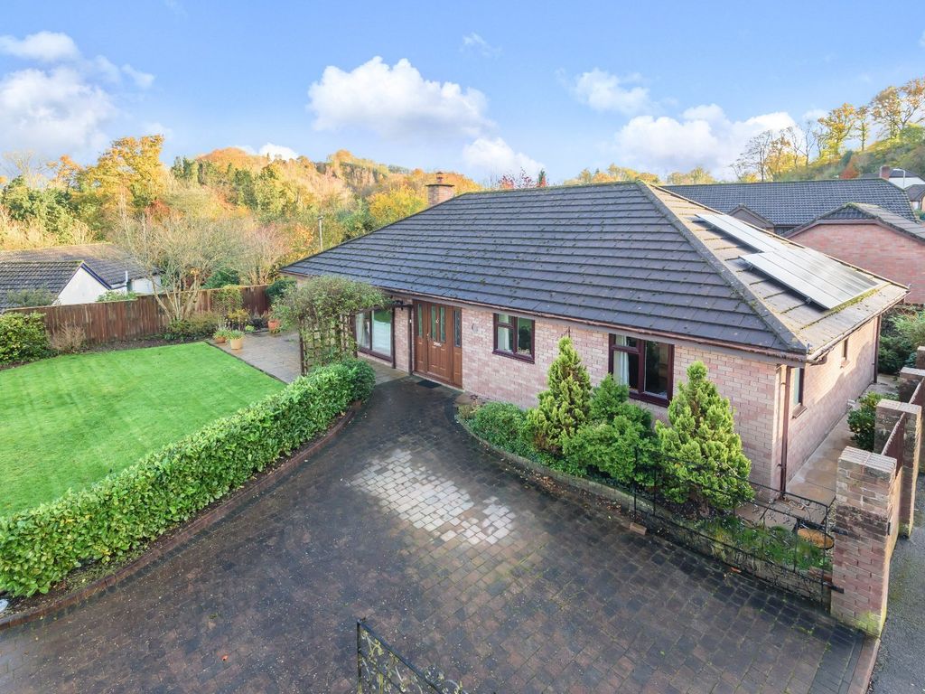 4 bed bungalow for sale in Ashleigh Park, Bampton, Tiverton, Devon EX16
