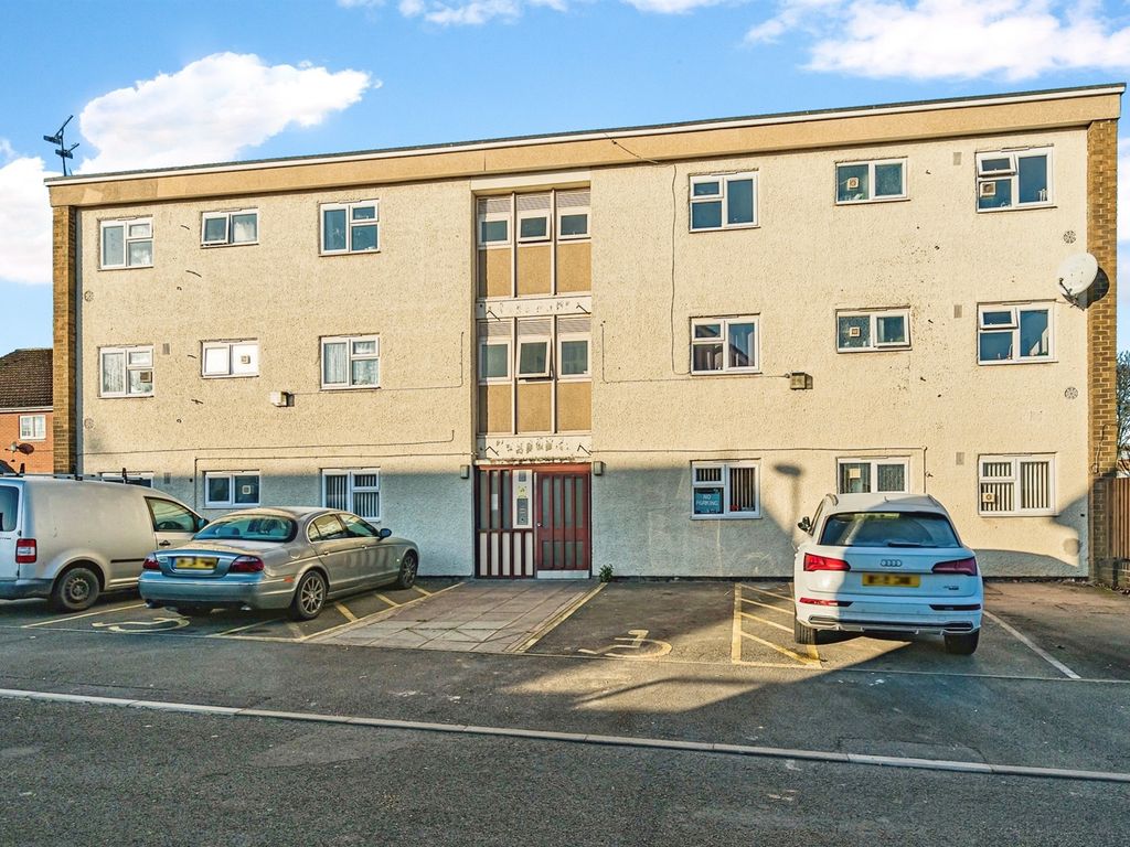 2 bed flat for sale in Kempsey Close, Oldbury B69, £110,000 Zoopla