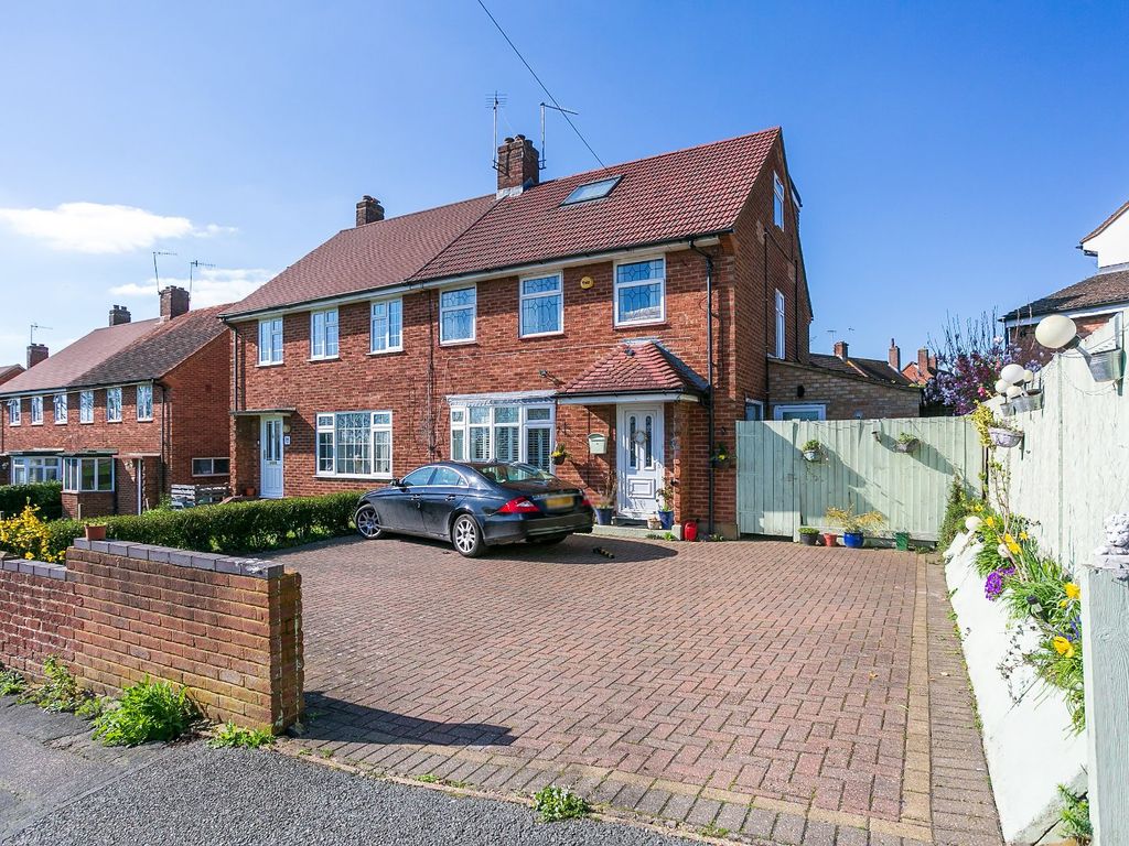 4 bed semidetached house to rent in Hazelwood Lane, Abbots Langley, Hertfordshire WD5 Zoopla