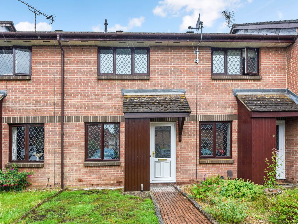 2 bed terraced house to rent in Drum Mead, Petersfield GU32 Zoopla