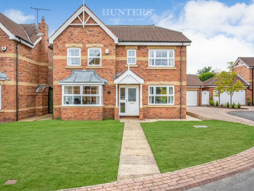 4 bed detached house for sale in Pickle Wood Court, Finningley, Doncaster DN9 Zoopla