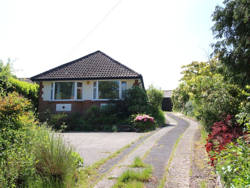 3 bed bungalow for sale in Manor Road, New Milton, Hampshire BH25 Zoopla