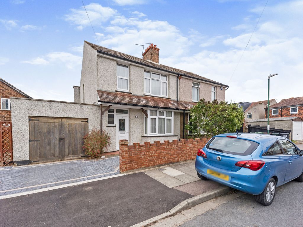 3 bed terraced house for sale in Carleton Road, Dartford DA1 Zoopla
