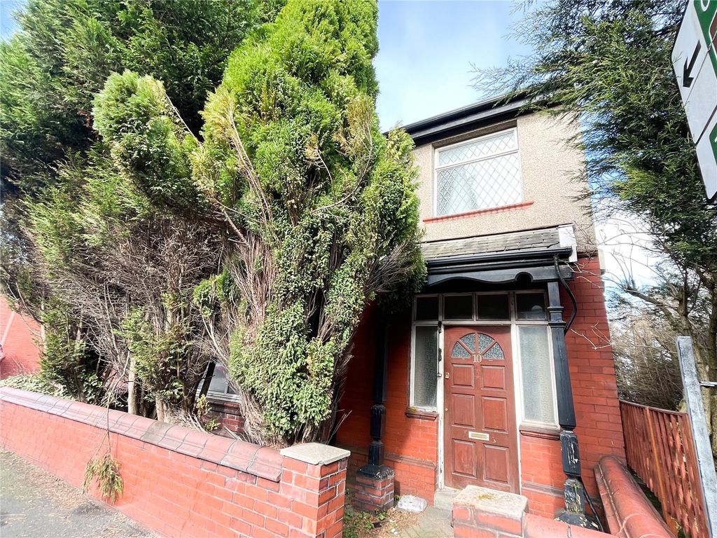 4 bed detached house for sale in Newmarket Road, AshtonUnderLyne