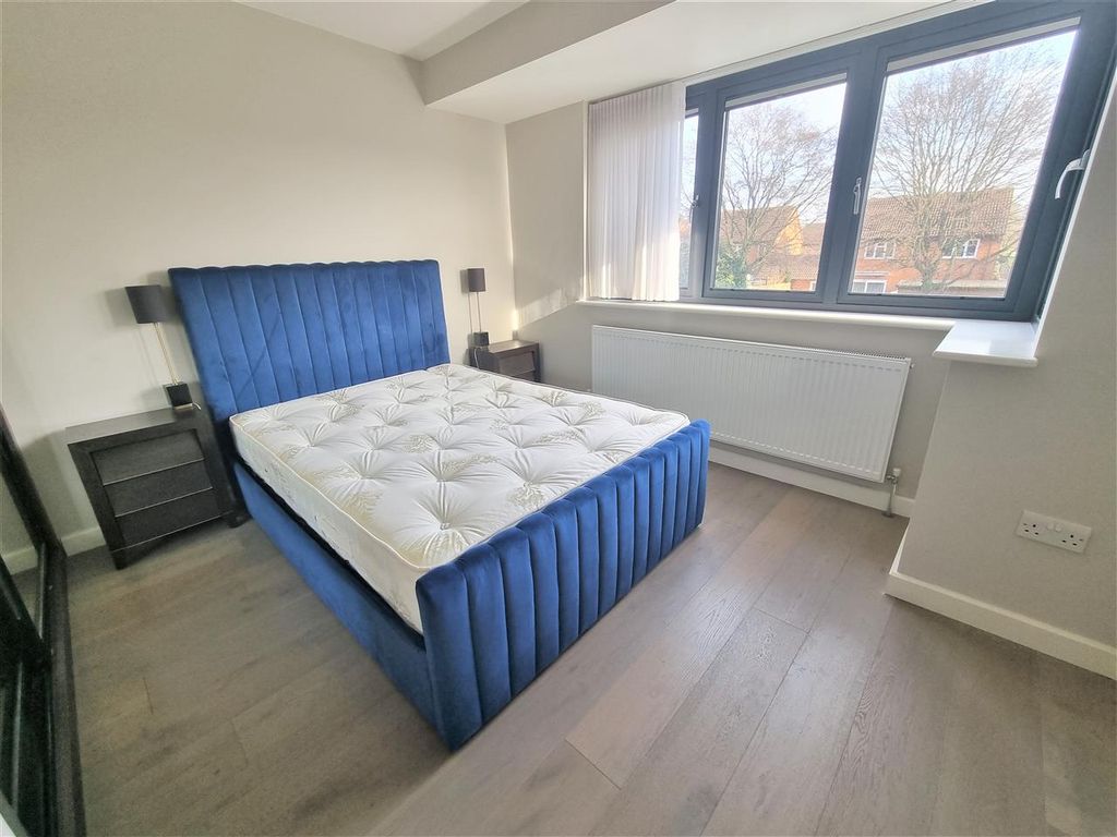 1 bed flat to rent in Long Lane, Stanwell, Staines TW19 Zoopla