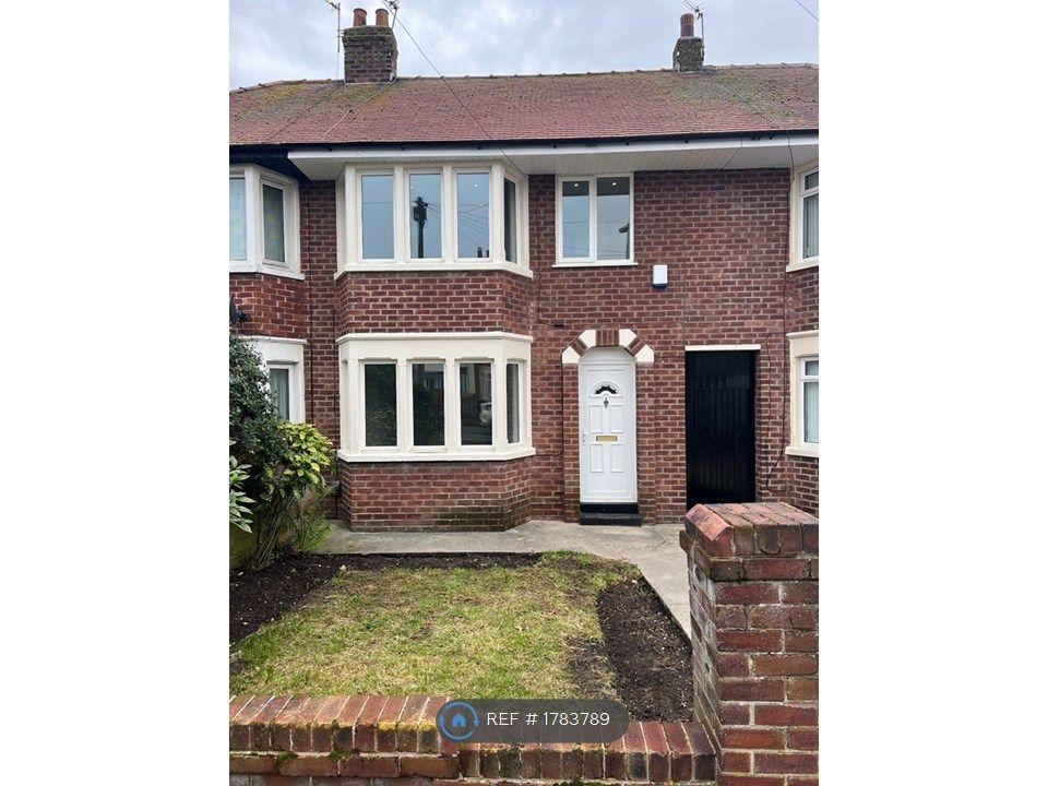 3 bed terraced house to rent in Fitzroy Road, Blackpool FY2 Zoopla