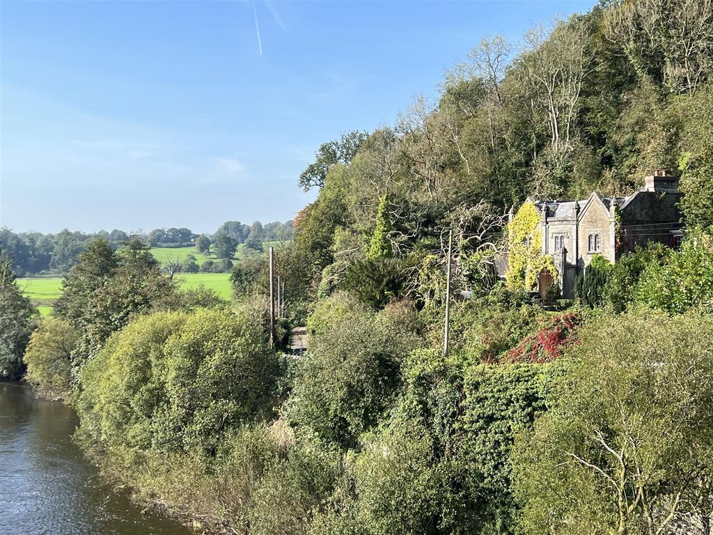 4 bed detached house for sale in Bridge Street, Ffairfach, Llandeilo