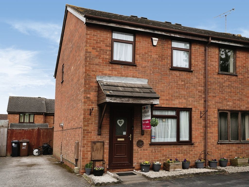 3 bed semidetached house for sale in Wolsey Way, Loughborough LE11