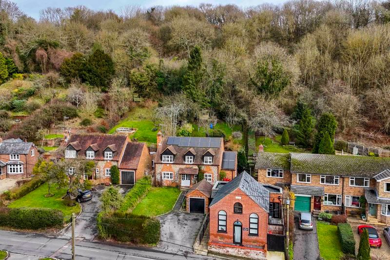 4 bed detached house for sale in Bryants Bottom, Great Missenden HP16, £850,000 Zoopla