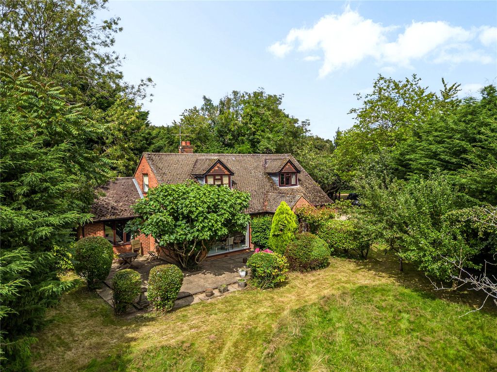 3 bed detached house for sale in Maidensgrove, HenleyOnThames