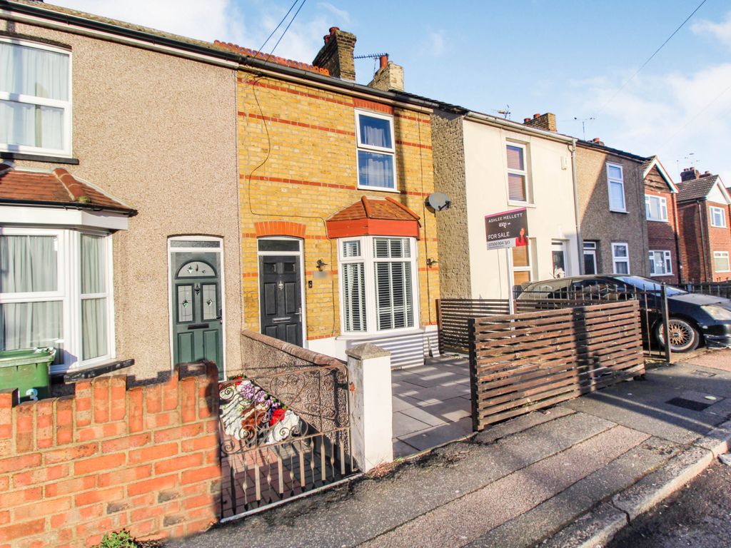 2 bed semidetached house for sale in Victoria Road, StanfordLeHope