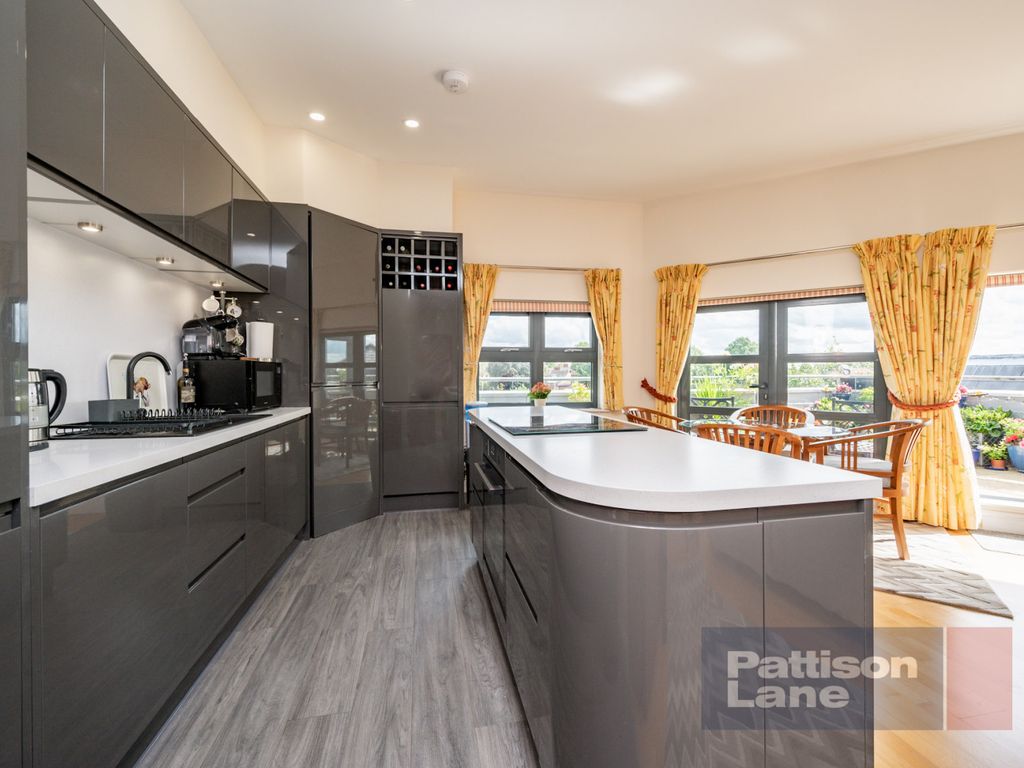 Station Road, Kettering NN15  