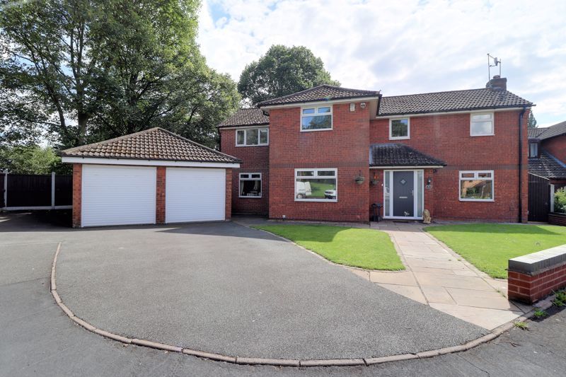 5 bed detached house for sale in Barley Orchard, Gnosall, Stafford ST20