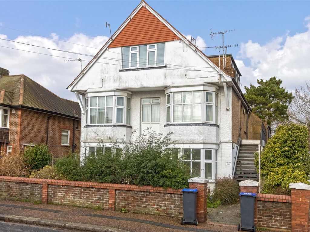 1 bed flat to rent in Rugby Road, Worthing BN11, £925 pcm Zoopla