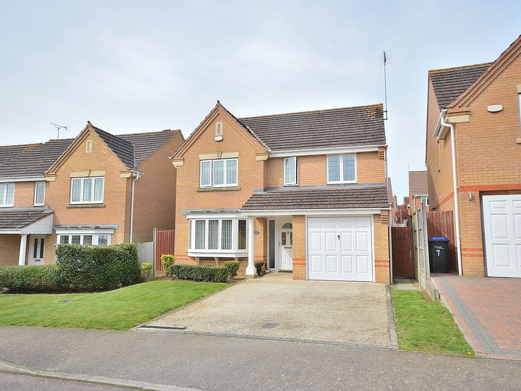 4 bed detached house for sale in Spartan Close, Wootton, Northampton ...