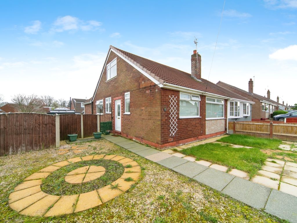 3 bed semidetached bungalow for sale in Manx Road, Warrington WA4, £