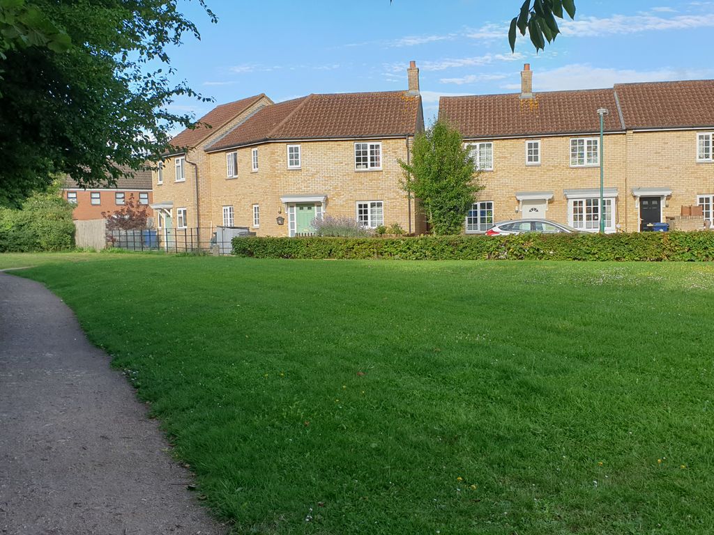 3 bed end terrace house to rent in Coppice Drive, Lower Cambourne