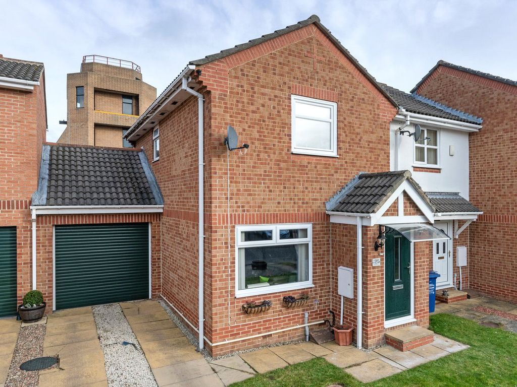 2 bed terraced house for sale in Castlewood Close, Newcastle Upon Tyne