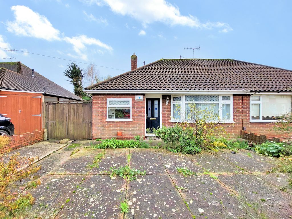 2 bed semidetached bungalow for sale in Stone Close, Salvington
