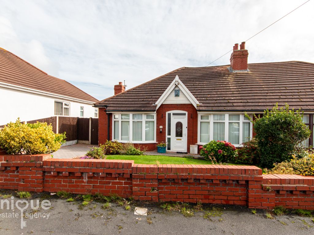2 bed bungalow for sale in England Avenue, Bispham, Blackpool FY2, £