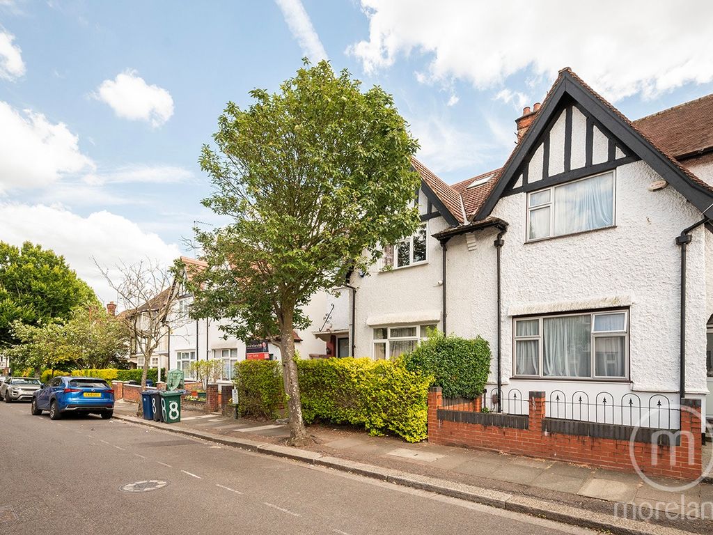 4 bed semidetached house for sale in Golders Green Road, London NW11