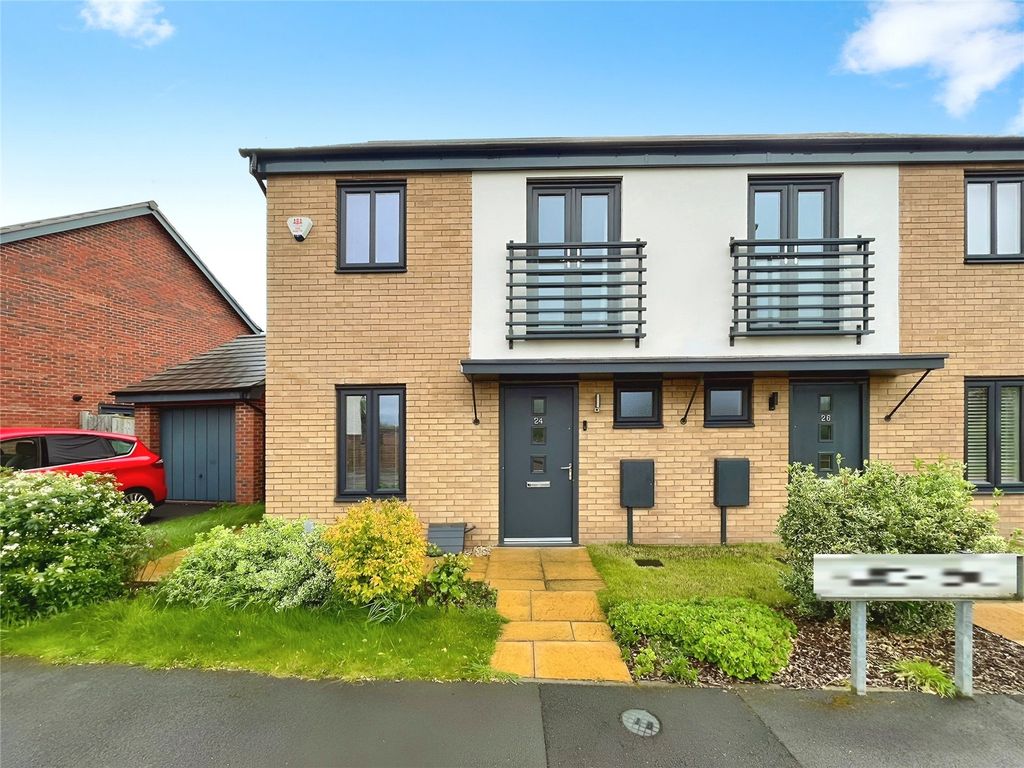 3 bed semidetached house for sale in Deacon Road, Leicester
