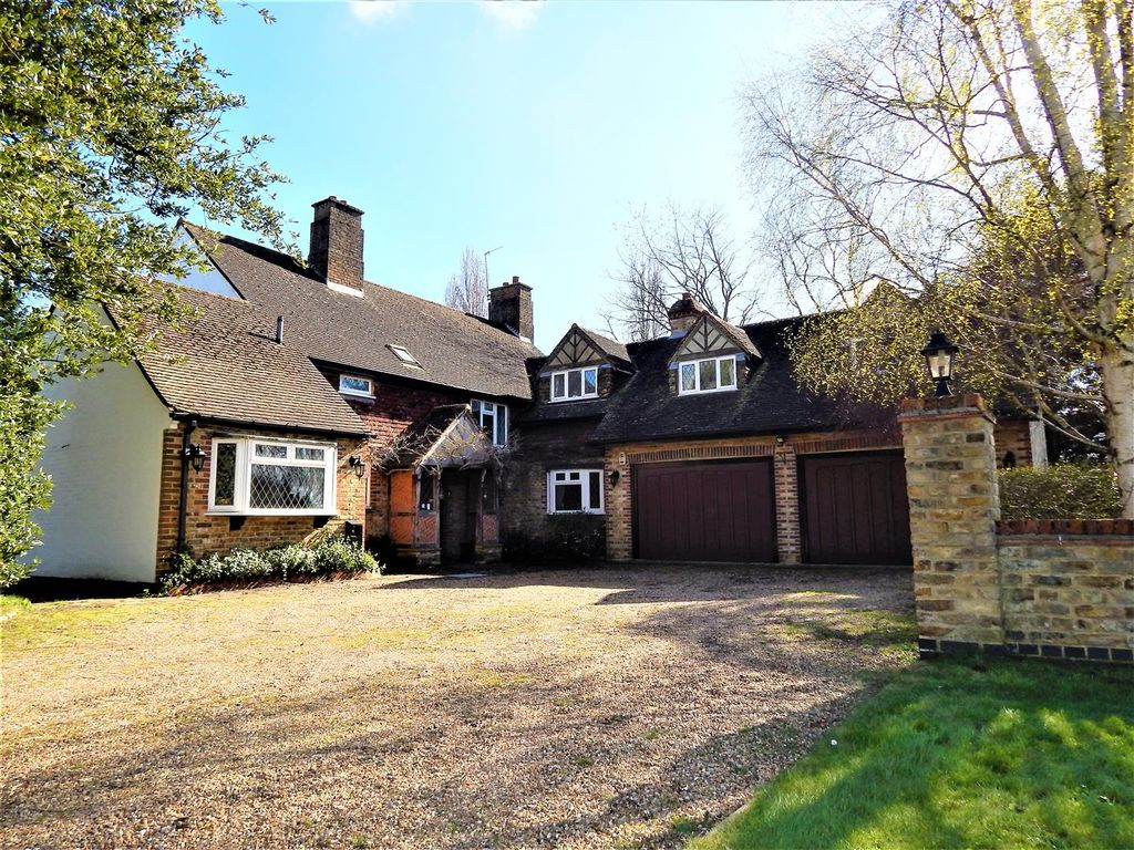 6 bed detached house for sale in Beechenlea Lane, Swanley BR8 Zoopla