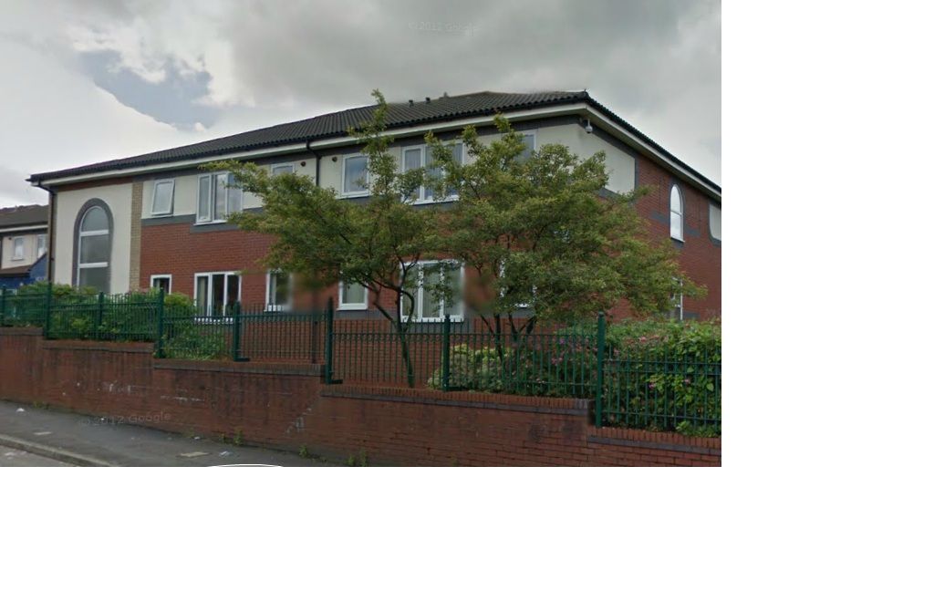 1 bed flat to rent in Moorside View, Smallbrook Road, Shaw, Oldham OL2