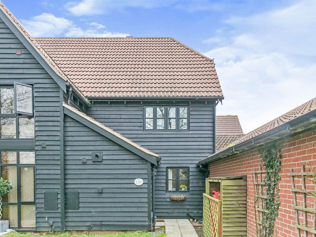 2 bed semidetached house for sale in The Green, Ashbocking, Ipswich