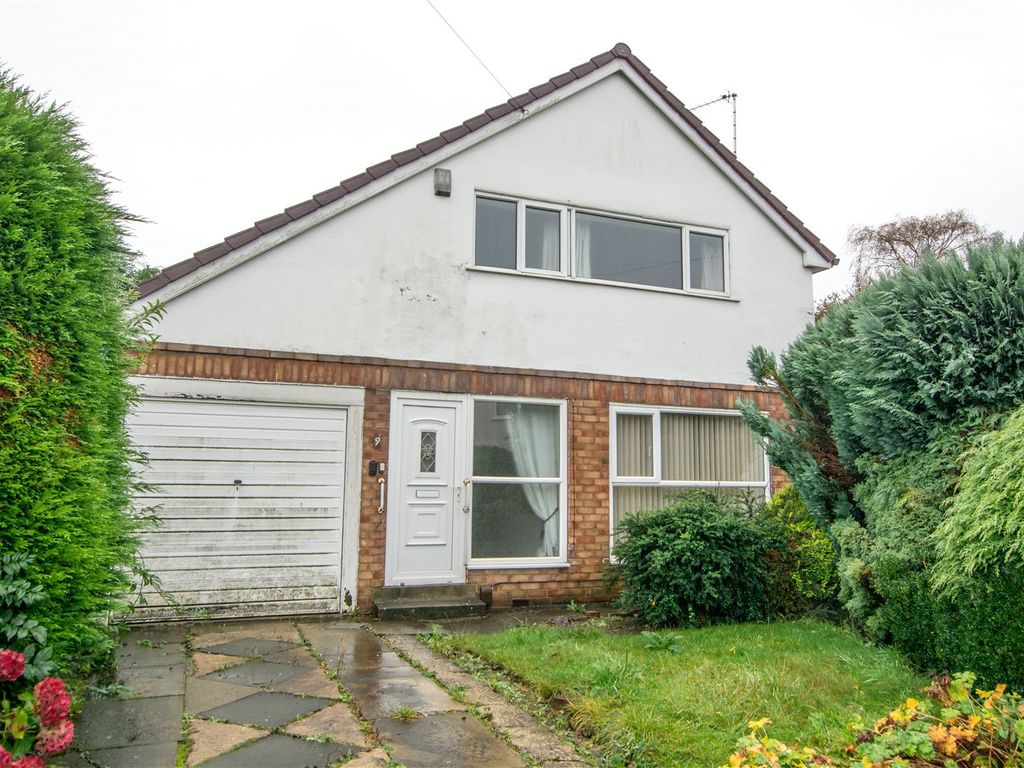 3 bed detached house for sale in St. Margarets Close, Horsforth, Leeds