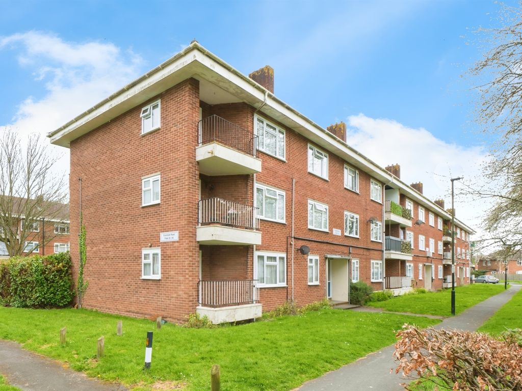2 bed flat for sale in Evenlode Road, Southampton SO16, £150,000 Zoopla